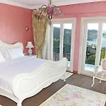Отель Swan - Adult Only 2*