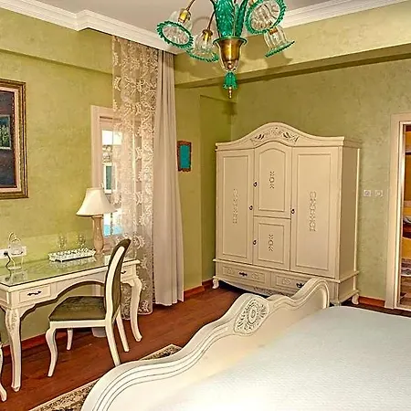 Swan - Adult Only Hotel